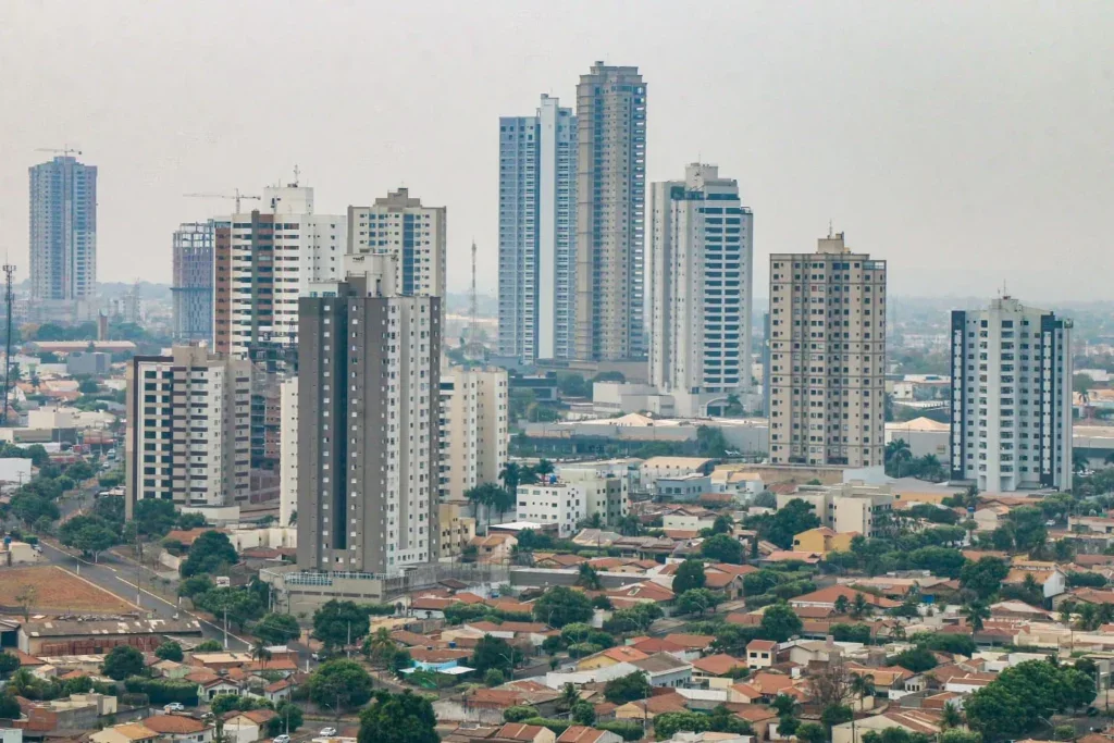 Cidades onde quem planta colhe barato e quem mora vive bem gastando metade do que gastaria